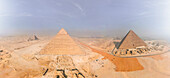 Luftaufnahme der Großen Pyramide von Gizeh, größte der ägyptischen Pyramiden in einem Komplex, Ägypten