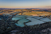 Luftaufnahme der Landschaft,Landwirtschaft,bei Sonnenaufgang,Bodmin Moor,Cardinham,Cornwall,UK