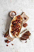 Chocolate almond slivers with fleur de sel
