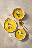 Bananen-Kürbis-Suppe