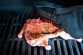 Prepare a 'plate of duck' for the barbecue
