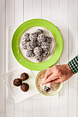 Coconut date energy balls with carob