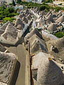 Trulli, Rione Aia Piccola, UNESCO, Alberobello, Bari, Apulien, Italien
