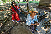 Villagers in Guaymi Mountain Village (Ngäbe-Buglé (Guaymi)), Panama