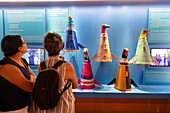 The Barranquilla Carnival Museum is a space dedicated to safeguarding, disseminating and exhibiting the manifestations and traditions of the city's emblematic carnival. In addition, it integrates an educational section that allows visitors to deeply understand the historical and cultural relevance of this festivity in addition to offering a space for the recognition of other carnivals in the world.