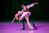 Allegro Dance Studio is an academy dedicated to teaching classical ballet and promoting dance in Medellín. It develops classical ballet training programs based on a deep understanding of technique, while also promoting and supporting artistic projects.
