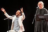 Inti-Illimani und Quilapayún sind zwei der repräsentativsten Gruppen der Nueva Canción Chilena, einer Musikbewegung, die in den 1960er Jahren entstand und sich durch eine starke folkloristische Identität und ein tiefes soziales und politisches Engagement auszeichnet, Medellin, Kolumbien