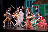 La fille mal gardée is a comic ballet presented in two acts, inspired by the 1765 painting by Pierre Antoine Baudouin. Performed by the Cultural Association of the Metropolitan Ballet of Medellin
