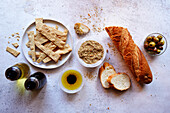 Dukkah made from Australian throat seeds and crackers, served with olive oil and balsamic vinegar and crispy baguette bread.