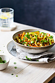 Asia bowl with vegan mince and vegetables