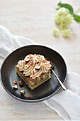 Vegan cinnamon roll cake with hazelnut cream