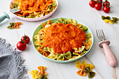 Creamy, vegan tomato sauce with 'hidden' vegetables