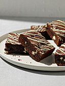 Matcha brownies with white chocolate