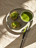 Almond spread with matcha