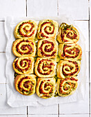 Käse-Pesto-Schnecken aus der Heißluftfritteuse