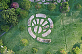 Luftaufnahme des neuen Rosengartens im Farm Park mit schönem Grün und ruhiger Landschaft, Brisbane, Australien