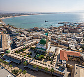 Luftaufnahme der Hospitalfestung, der Al-Jazzar-Moschee und der übrigen Altstadt, Altstadt von Akko, Israel.