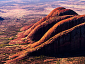 Luftaufnahme von Kata-Tjuta, Die Olgas, Petermann, Northern Territory, Australien.