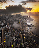 Wan Chai District, Hongkong - 14. Februar 2019: Luftaufnahme der Causeway Bay auf Hongkong Island, Hongkong.