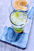Non-alcoholic kiwi caipirinha