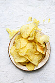 Potato crisps from the hot air fryer