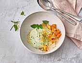 Matcha cream with papaya