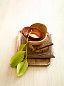 Wooden bowls, small trays and boards