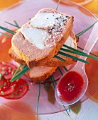 Seeteufelterrine mit Tomatensauce