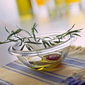 Vinaigrette mit Olivenöl und Estragon