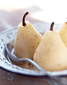 Poached pears with vanilla