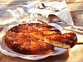 rustic caramelized apple tart (topic: yoghurt cakes)