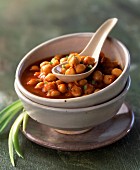 Curried chickpeas with tomato