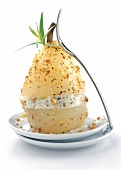 Pear sprinkled with walnut and roquefort mousse