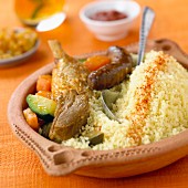 Couscous mit Lamm und Würstchen