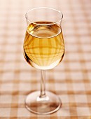 Ein Glas Weißwein