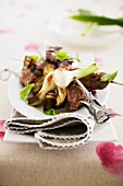 5 flavored beef brochettes