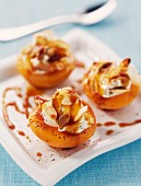 Grilled peaches with mascarpone and honey
