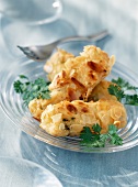 Fischkroketten mit Mandelblättchen