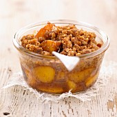 Peach and gingerbread crumble