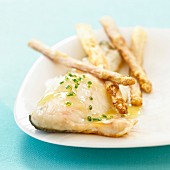 bass with honey sauce and grilled white asparagus