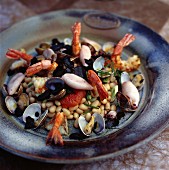 Cocos de Paimpol beans with seafood and truffels
