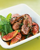 Duck magret with figs and four spices
