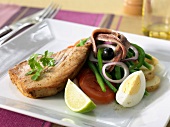 Salade Niçoise mit gebratenem Thunfischsteak
