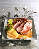 Duck's breast with honey and pears