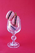 Rose-flavored and licorice macaroons