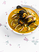 Shellfish and saffron soup