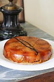 Vanilla-flavored tatin tart