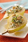 Pears with gorgonzola and walnuts