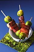 Brussels sprout and glazed streaky bacon brochettes