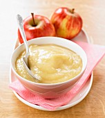 Apple compote
